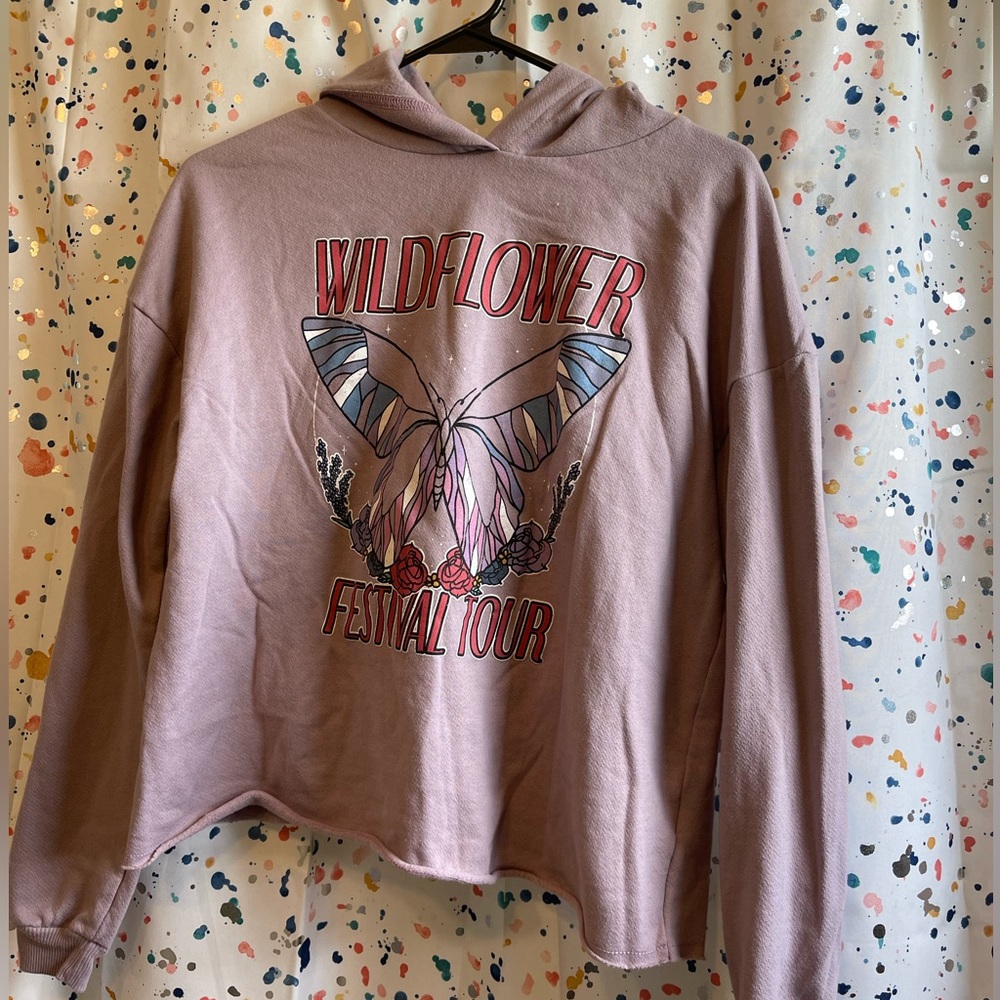 NWOT Fifth Sun purple “Wildflower Festival” cropped hoodie